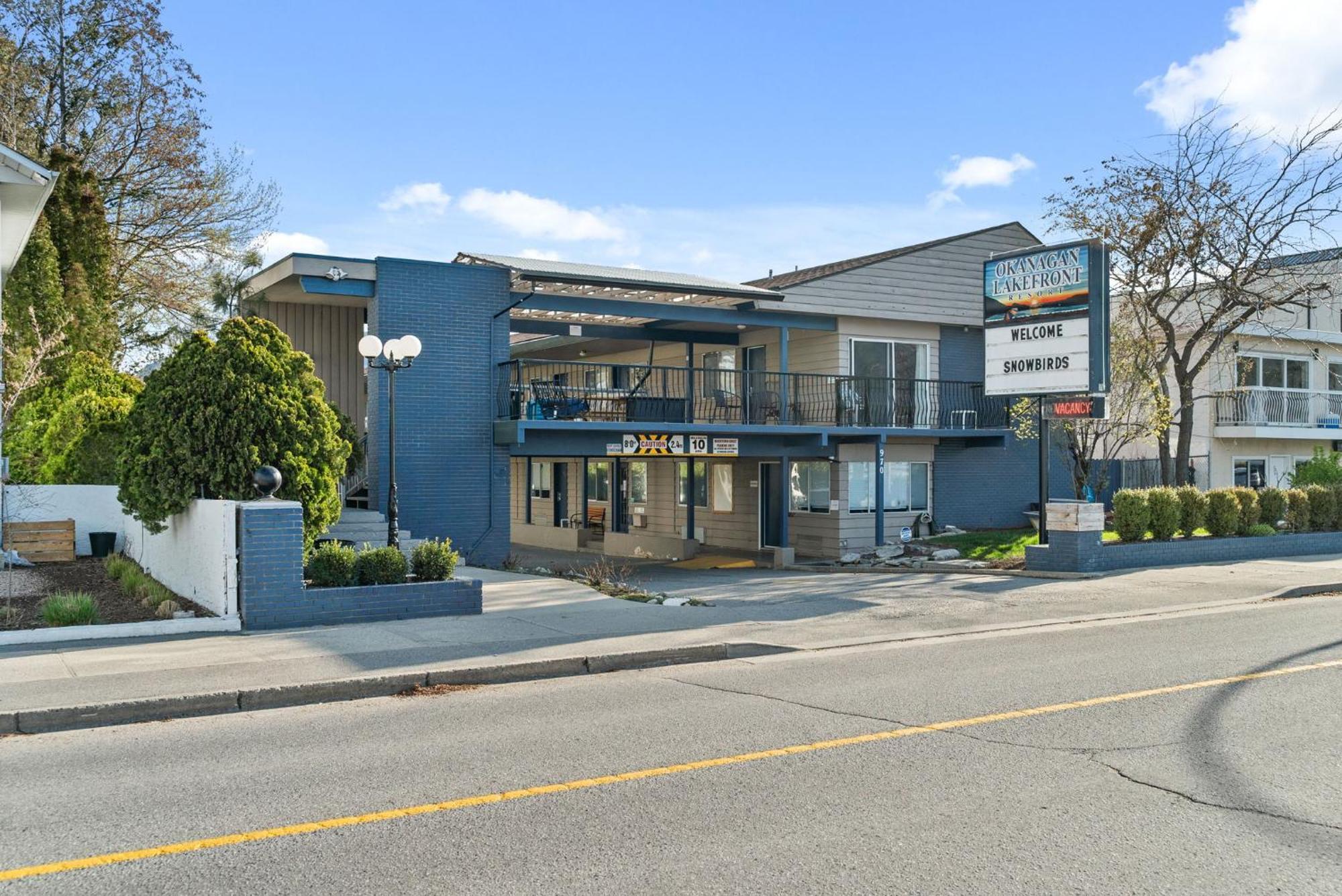 Okanagan Lakefront Resort Penticton Exterior photo